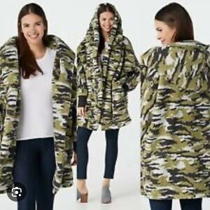 G.I.L.I. Camo Print Plush Oversized Sherpa Lounger Hooded Jacket Hoodie Sz XS/S